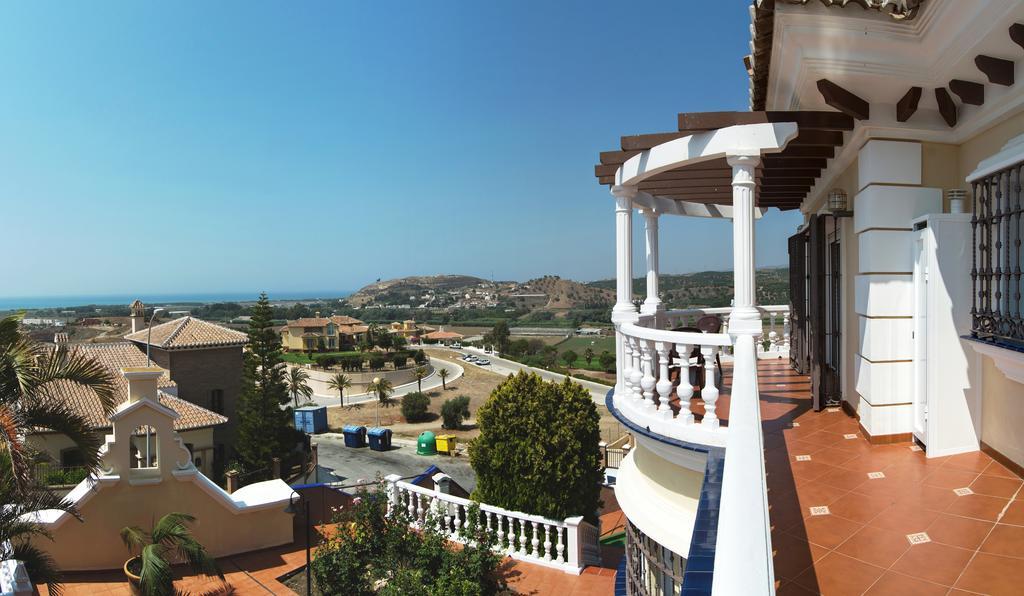 Villa Al Alba Torre Del Mar Bagian luar foto